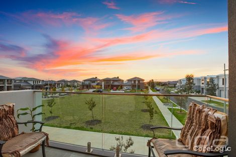 Property photo of 10 Artesian Walk Werribee VIC 3030