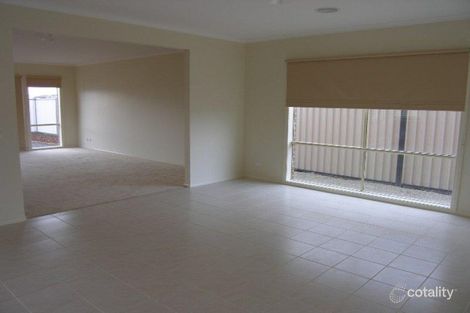 Property photo of 4 Gibralter Gardens Point Cook VIC 3030