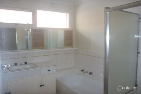 Property photo of 5 Larch Crescent Mount Waverley VIC 3149