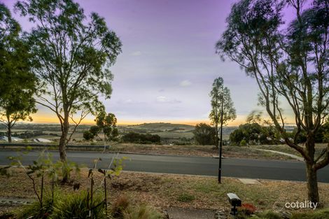 Property photo of 31 The Heights Sunbury VIC 3429