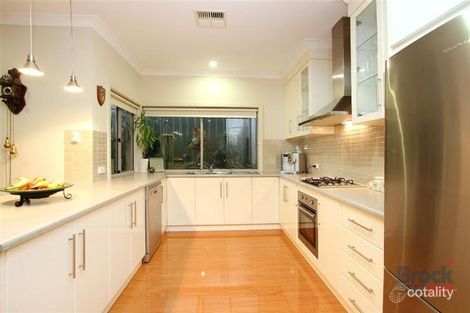 Property photo of 2 Bradbury Court Hallett Cove SA 5158