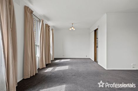 Property photo of 4 Woodpecker Pass Chirnside Park VIC 3116