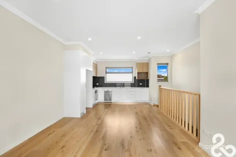 Property photo of 4/15 Dennis Street Reservoir VIC 3073