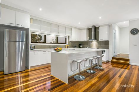 Property photo of 4 Steele Creek Drive Keilor East VIC 3033