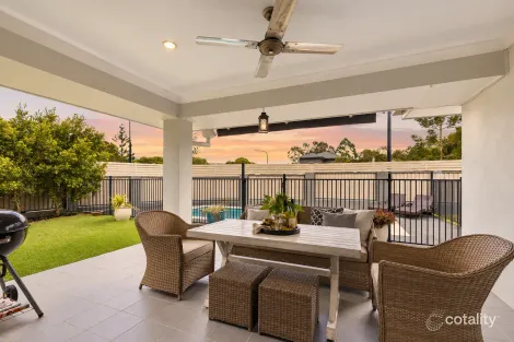 Property photo of 2 Lyrebird Crescent Upper Kedron QLD 4055