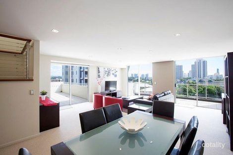 171/21 Cypress Ave, Surfers Paradise, QLD 4217