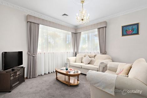Property photo of 34 Arrandale Avenue Alfredton VIC 3350
