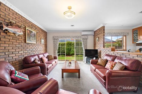 Property photo of 34 Arrandale Avenue Alfredton VIC 3350