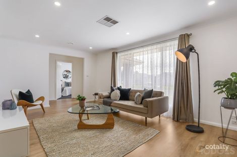Property photo of 10 Coolabah Crescent Hoppers Crossing VIC 3029