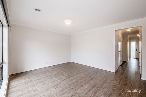 Property photo of 23 Ritchie Drive Clyde North VIC 3978