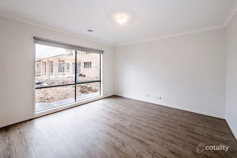 Property photo of 23 Ritchie Drive Clyde North VIC 3978