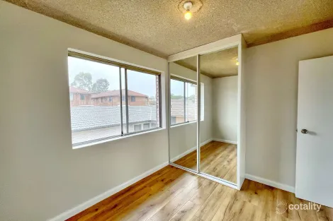 Property photo of 9/4 The Crescent Penrith NSW 2750