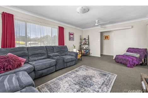 Property photo of 4 Wren Close Thornton NSW 2322