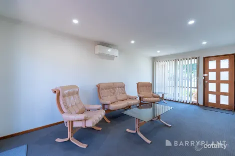 Property photo of 13 Aranda Place Epping VIC 3076