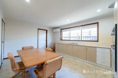 Property photo of 13 Aranda Place Epping VIC 3076