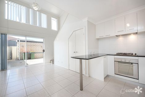 4/1 Positano Cres, Yangebup, WA 6164