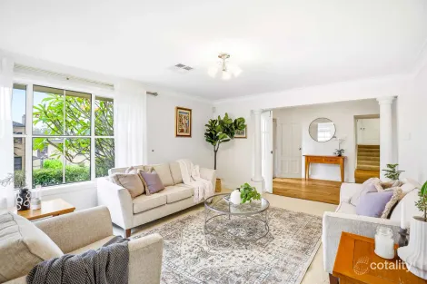 Property photo of 14 Lakeview Close Norwest NSW 2153