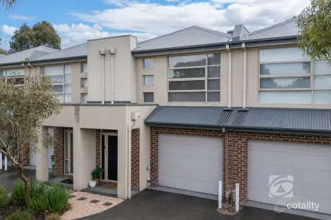2/16-20 Honeysuckle Cl, Pakenham, VIC 3810