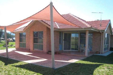 Property photo of 20 Eureka Place Hillvue NSW 2340