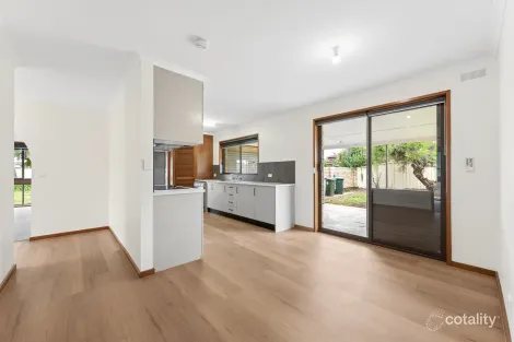 Property photo of 5 Ash Court Red Cliffs VIC 3496