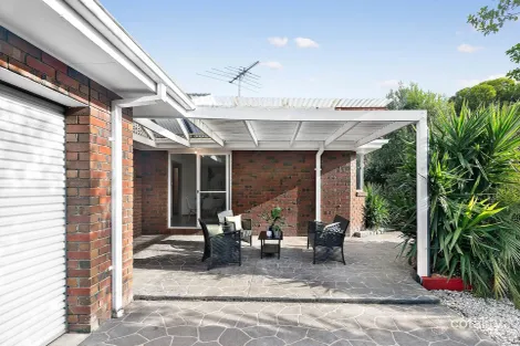 Property photo of 12 Thames Boulevard Werribee VIC 3030