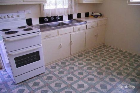 Property photo of 1/7 Clarence Avenue Kennington VIC 3550