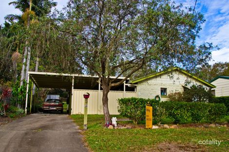 5 Daybell St, Woodford, QLD 4514