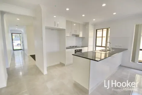 Property photo of 42 Rosewood Circuit Yarrabilba QLD 4207