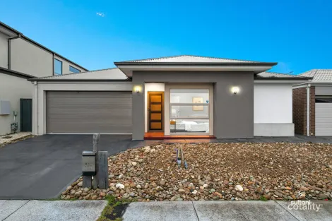 Property photo of 24 Wilkiea Crescent Cranbourne North VIC 3977