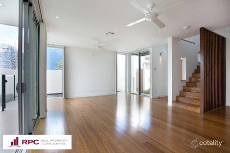 Property photo of 45 Parkside Circuit Hamilton QLD 4007