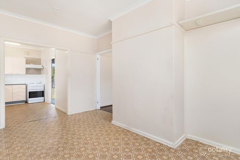 Property photo of 43 Jacques Avenue Peakhurst NSW 2210