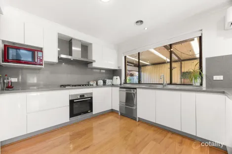 Property photo of 2 Sue Geh Circuit Nicholls ACT 2913