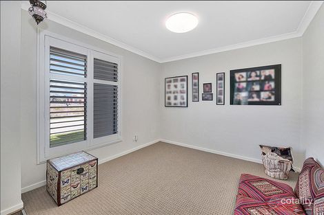 Property photo of 11 Birchmore Place Clyde North VIC 3978