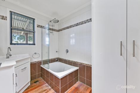 Property photo of 16 Teesdale Avenue Newtown QLD 4350