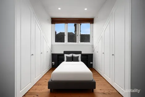 Property photo of 32 Lang Road Centennial Park NSW 2021