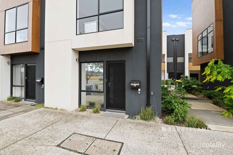 18 Village Way, Pakenham, VIC 3810