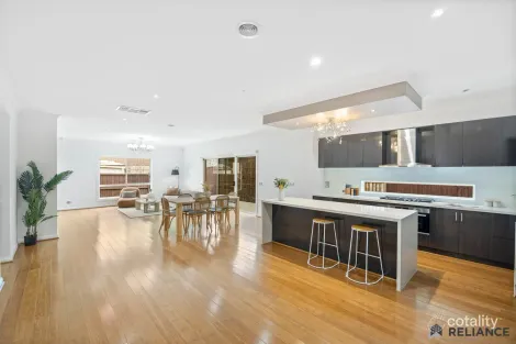 Property photo of 649 Grand Boulevard Mickleham VIC 3064