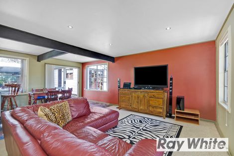 Property photo of 35 Churinga Circle Koonawarra NSW 2530