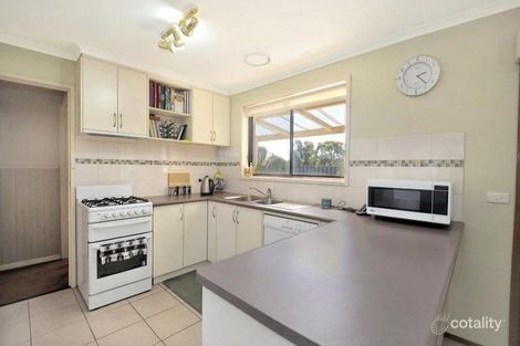 Property photo of 6 Ealing Avenue Wendouree VIC 3355