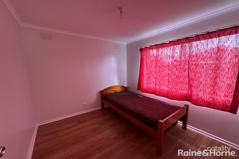 Property photo of 13 Rockbank Court Meadow Heights VIC 3048