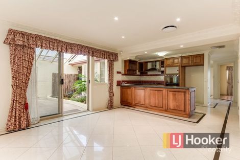 Property photo of 24 Denham Crescent Cranbourne North VIC 3977