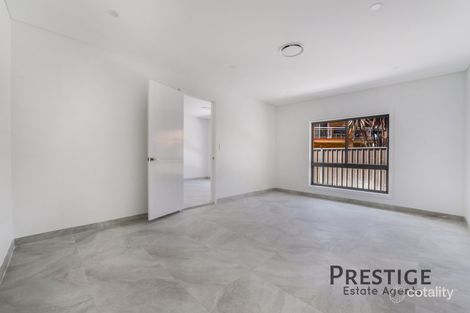 Property photo of 16 Belfield Road Edensor Park NSW 2176