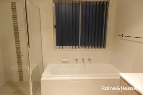 Property photo of 25 Langley Avenue Renwick NSW 2575