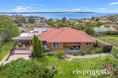 Property photo of 10 Illira Way Blackmans Bay TAS 7052