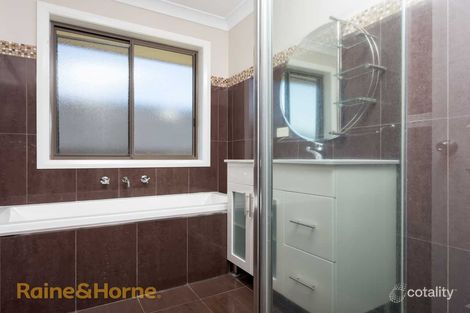 Property photo of 89 Atherton Crescent Tatton NSW 2650