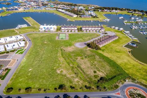 13 VESTA DR, HINDMARSH ISLAND, SA 5214