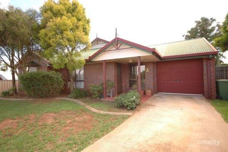 2 Bottlebrush Ct, Glenvale, QLD 4350