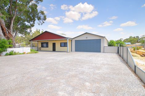 10 Burn St, Northam, WA 6401