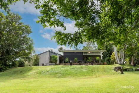 Property photo of 2 Curlew Crescent Cooroy QLD 4563
