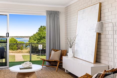 Property photo of 2/43 Esplanade Golden Beach QLD 4551